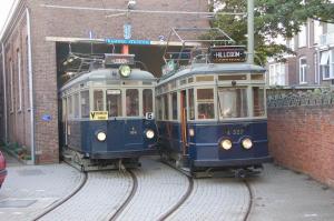 Blauwe Trams A106 en A327